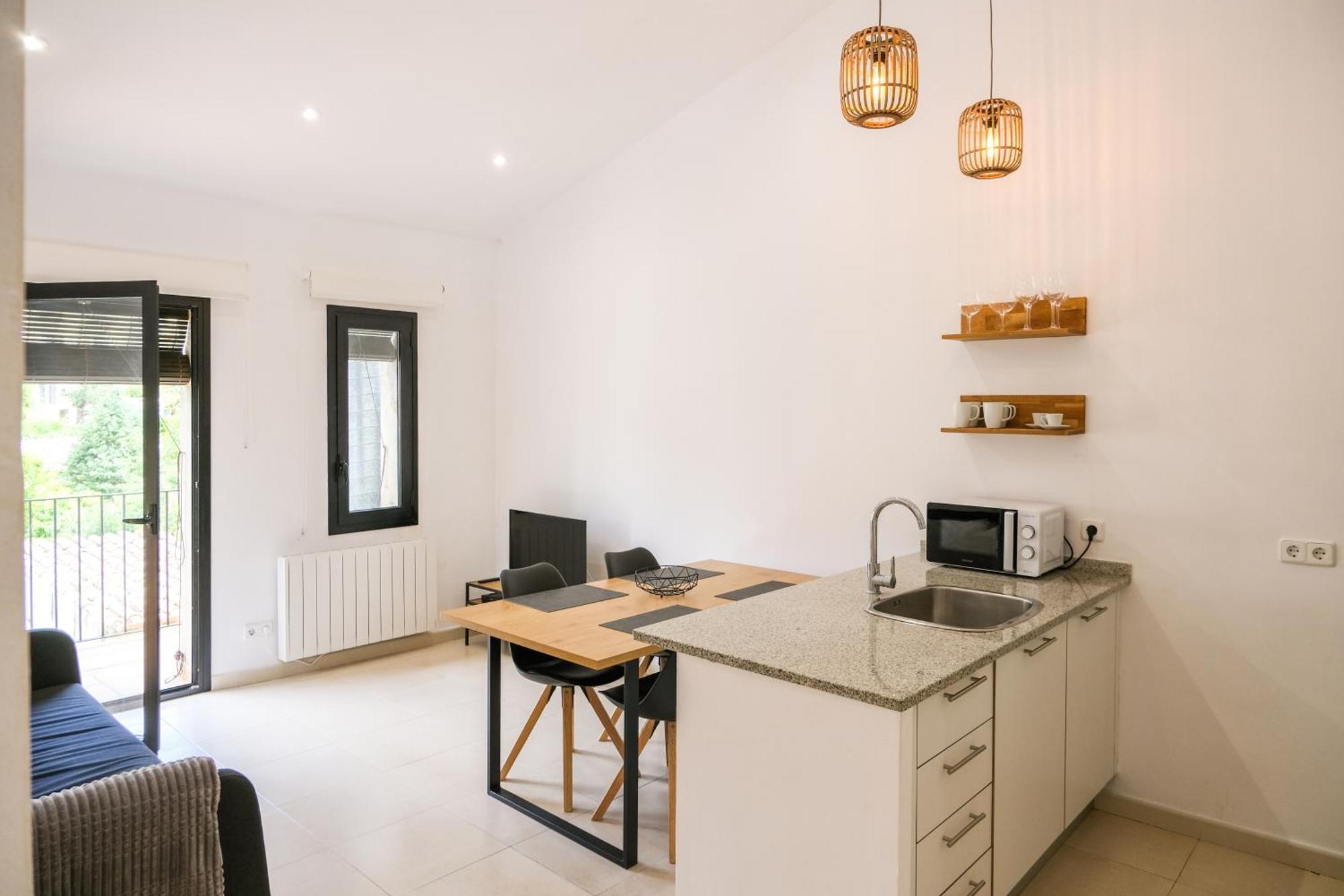Ca Leudald 3 Apartamento En Besalu Con Terraza Exterior photo