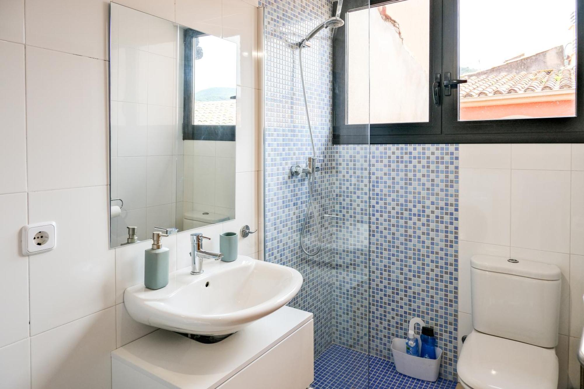 Ca Leudald 3 Apartamento En Besalu Con Terraza Exterior photo