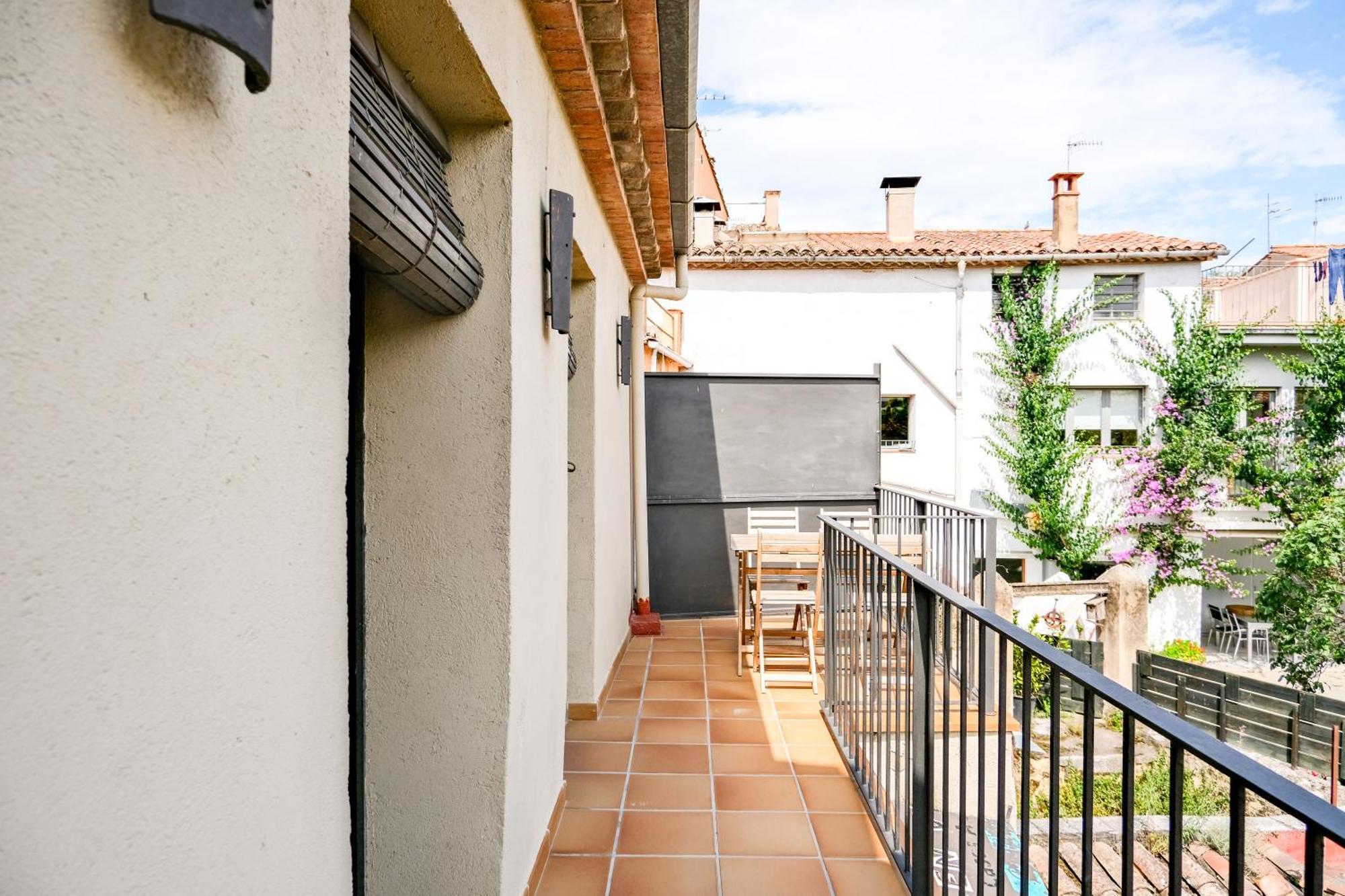 Ca Leudald 3 Apartamento En Besalu Con Terraza Exterior photo